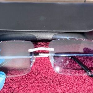 Real 925 Sterling silver 100% m moissanite on this fly sunglasses only one left